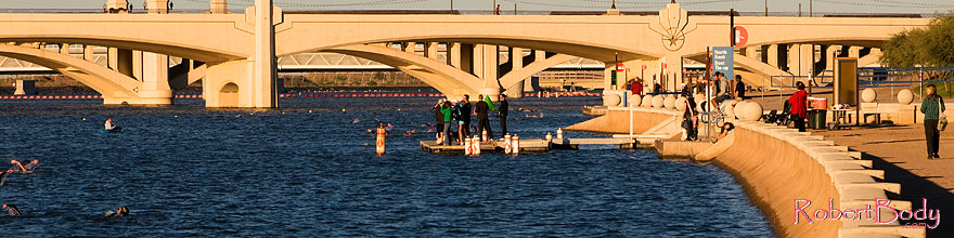 /images/500/2008-11-15-tempe-splash-47521sp.jpg - #06073: 16 minutes into the race - Splash and Dash Fall #6, November 15 2008 at Tempe Town Lake … November 2008 -- Tempe Town Lake, Tempe, Arizona