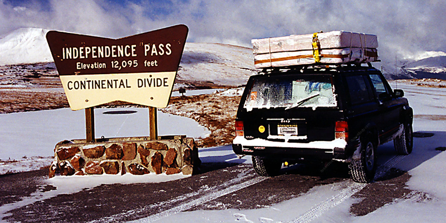 1999-09-indep-sign-pano