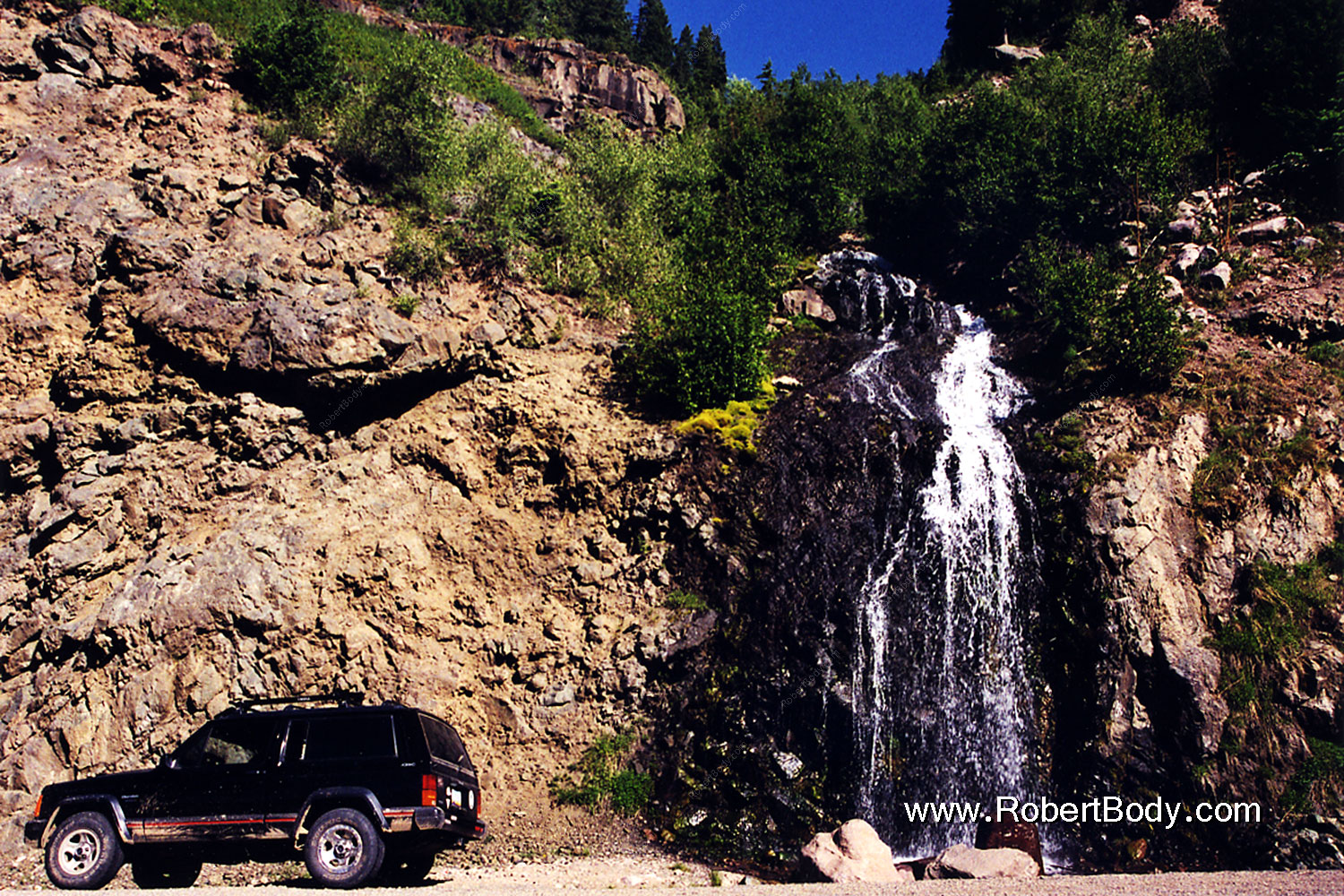2000-07-wolfcreek-road-waterfall