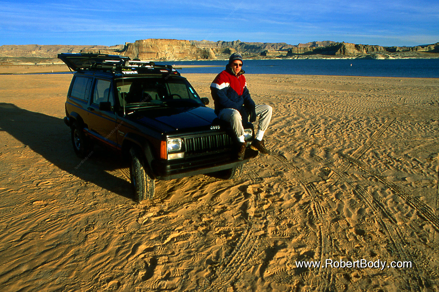 2000-12-powell-jeep-me1