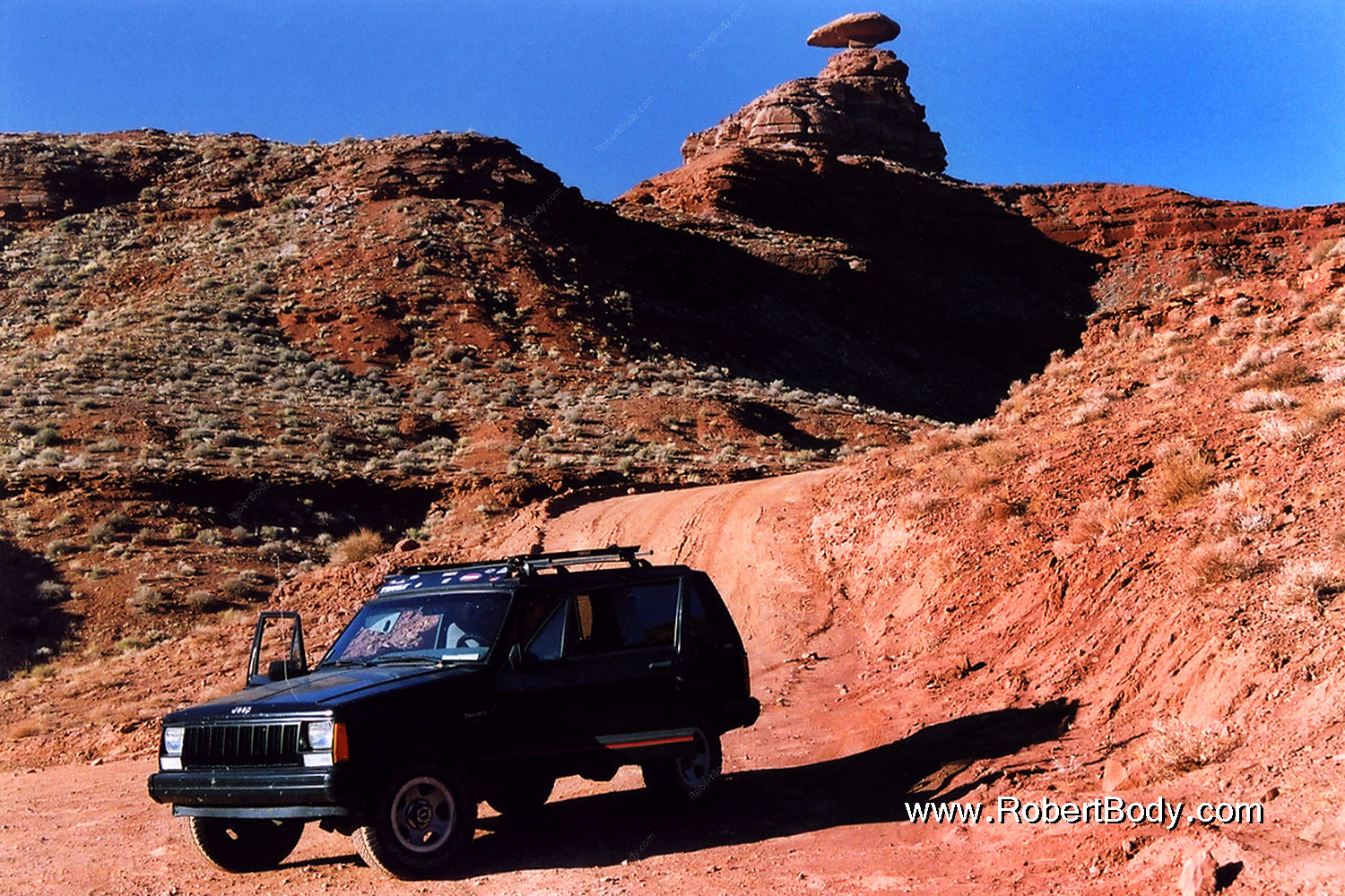 2002-06-mexican-hat-jeep