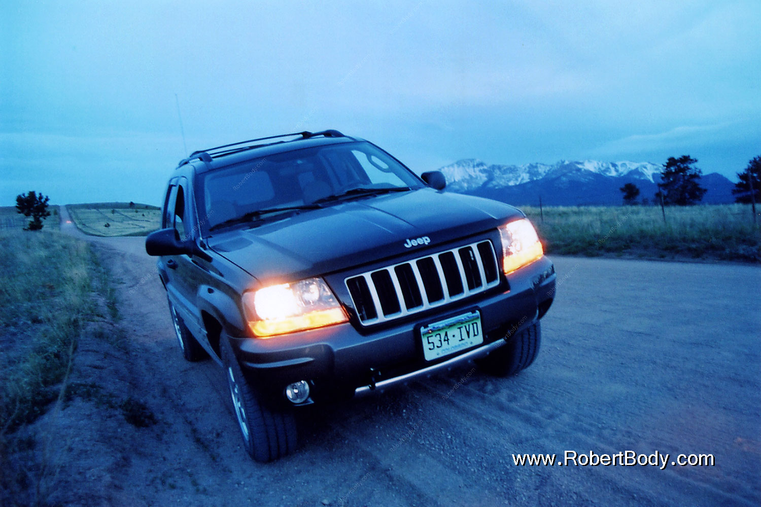 2004-06-woodland-jeep-night