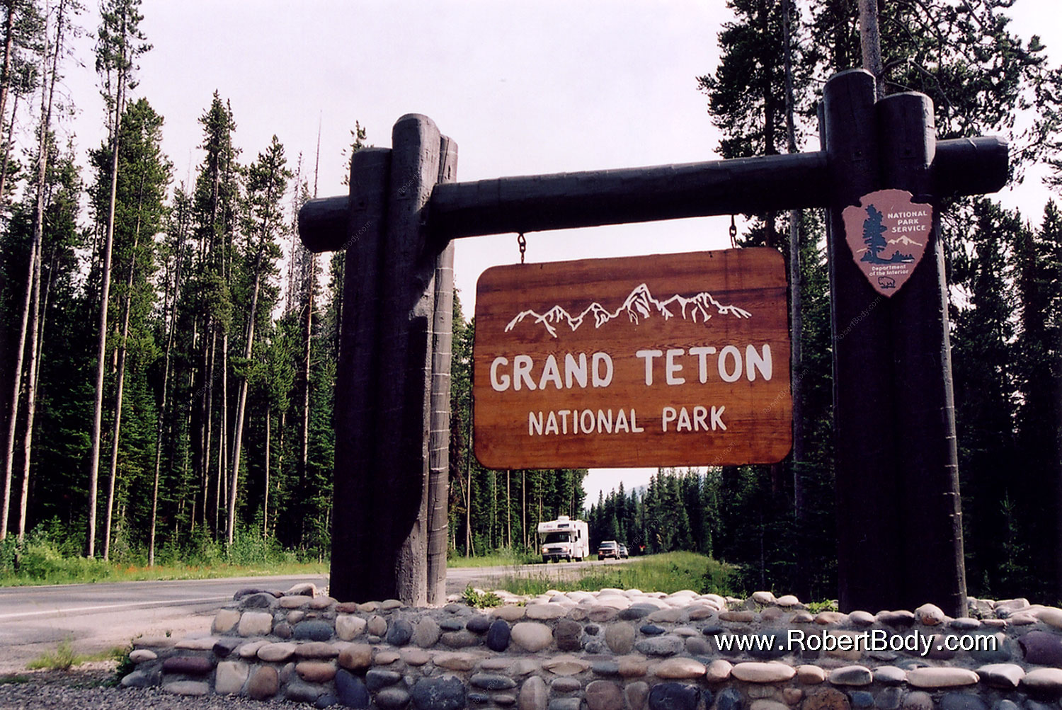2004-08-wyo-tetons-sign