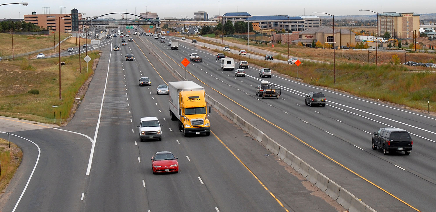 2006-10-06-lone-i25-cars
