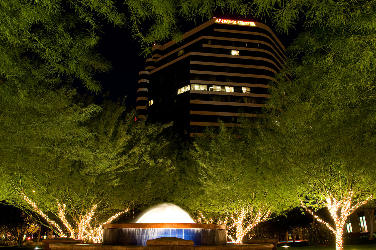 2008-12-06-phoenix-fountain-60572