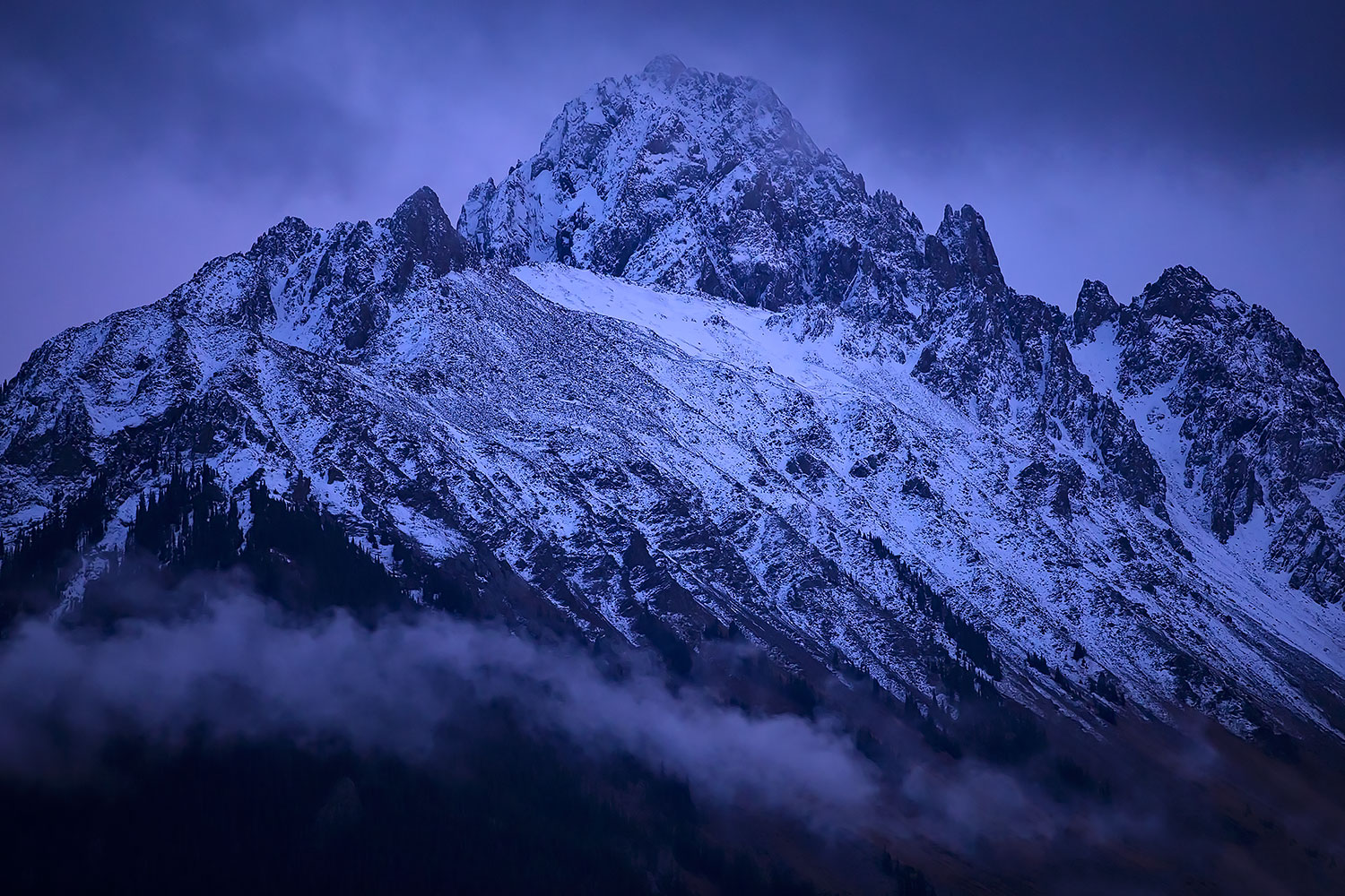 2015-10-21-sneffels-morn-cloudy-6d_3861