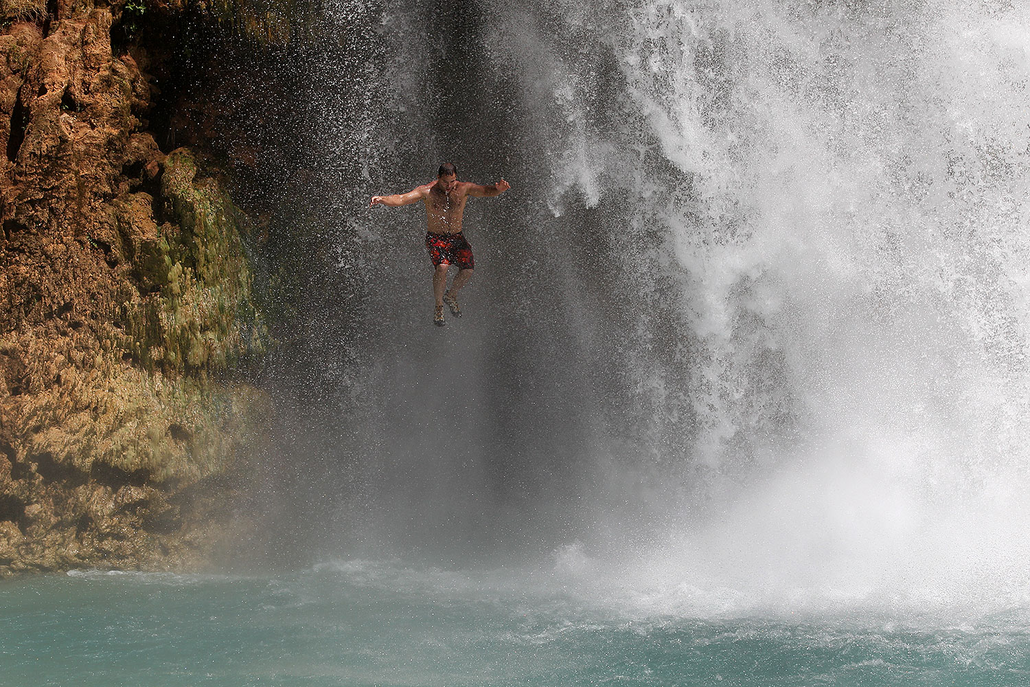 2010-06-19-havasu-people-6771